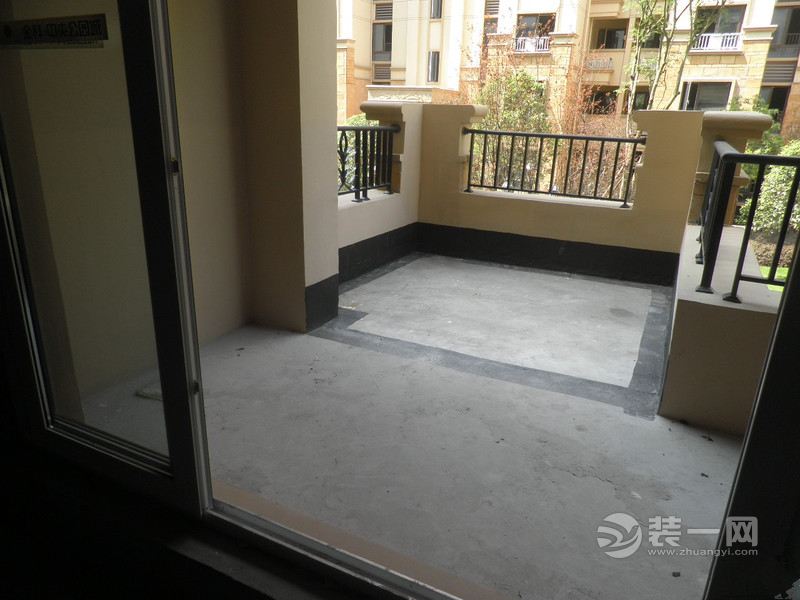 现代欧式97平米扬州一业主装修效果图