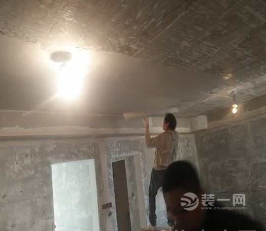 泥木装修现场图